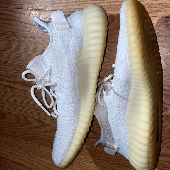 350 boost v2 - Picture 3 of 4